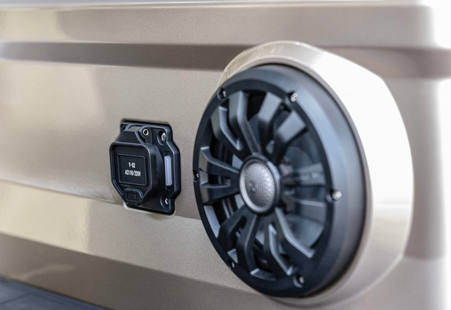 ICON 2025 EPIC E40FX