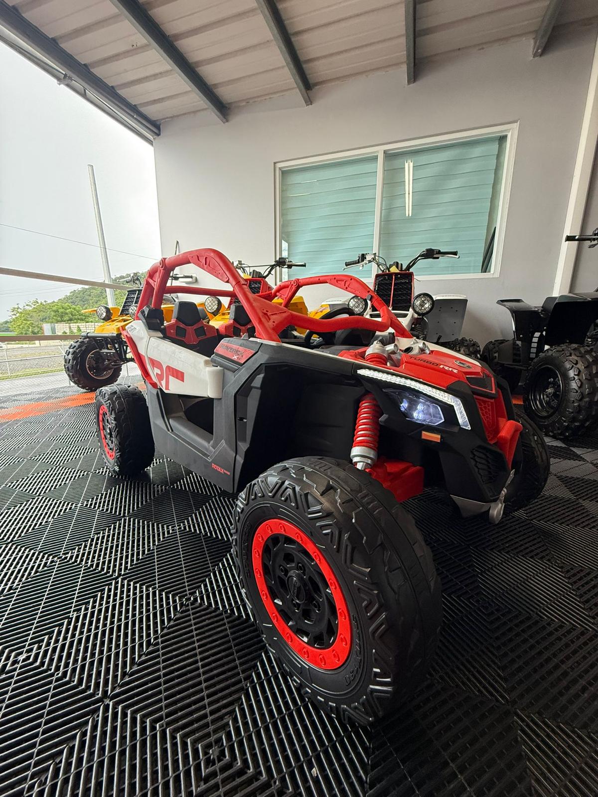 Can-Am Maverick UTV Licensed – Carrito Eléctrico Infantil 24V