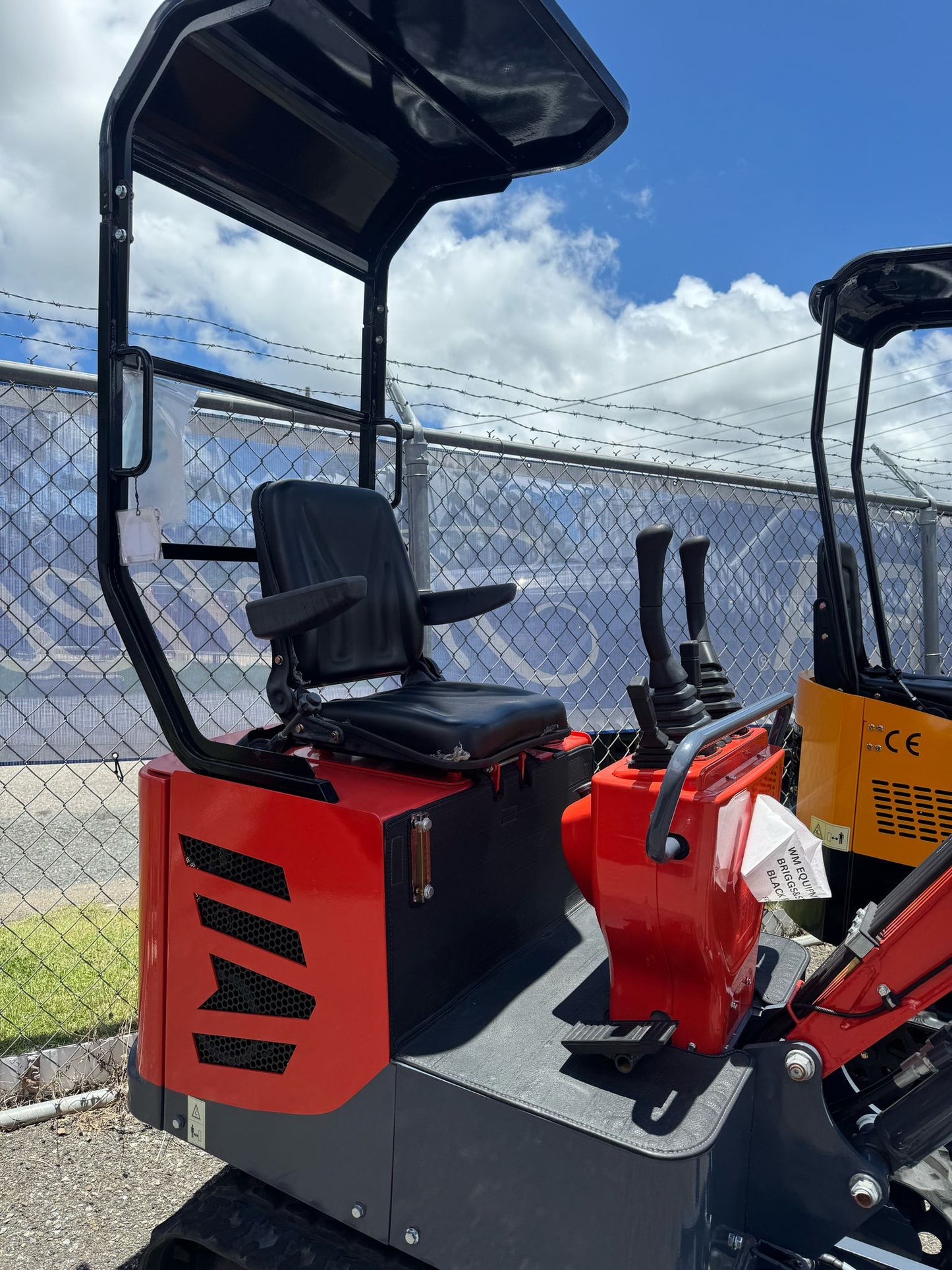 WM Equipment LT1012