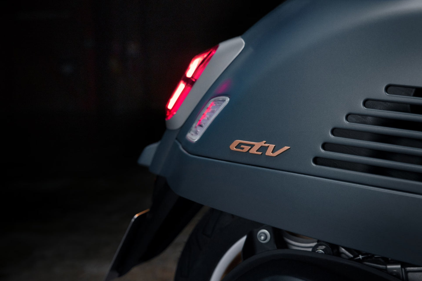 Vespa GTV 310 Officina 8