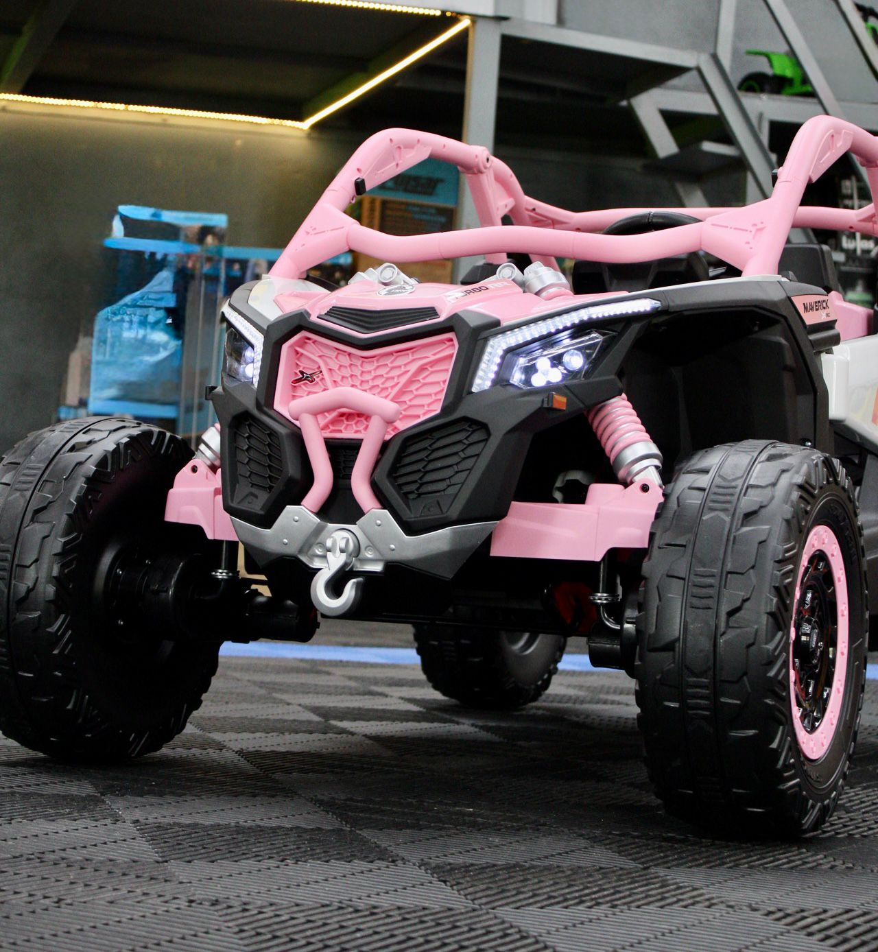 Can-Am Maverick UTV Licensed – Carrito Eléctrico Infantil 24V
